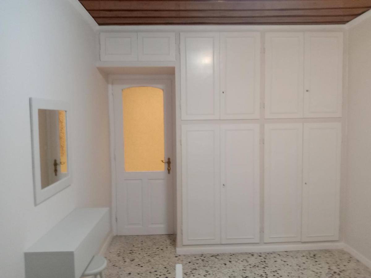 Menegis Apartment Закинтос Екстериор снимка