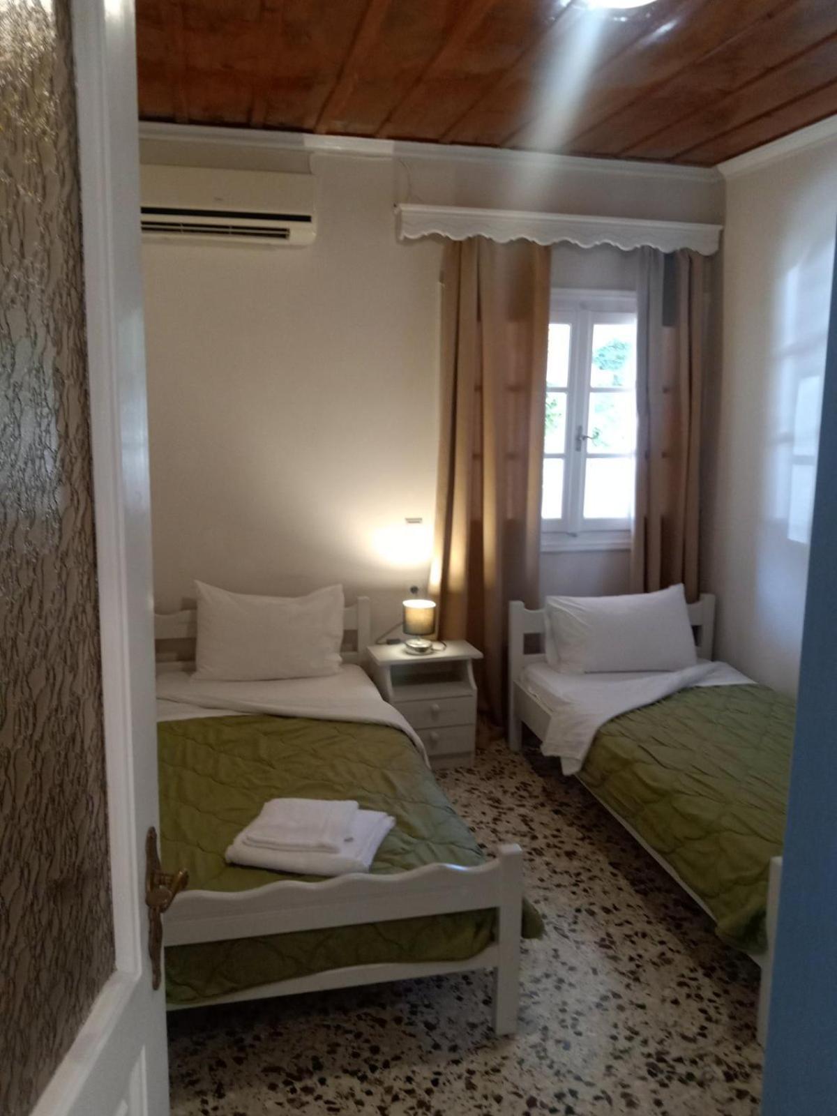 Menegis Apartment Закинтос Екстериор снимка